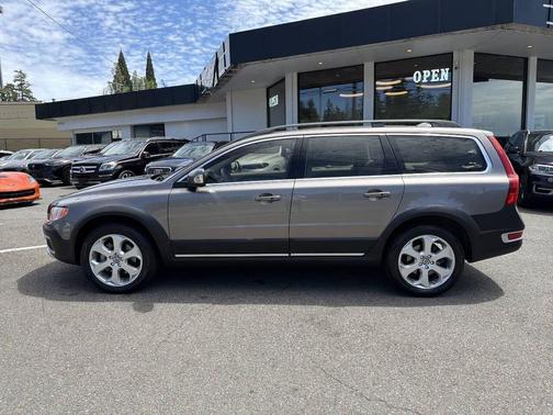 Oyster Gray Metallic 2011 Volvo XC70 T6
