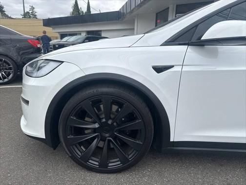 2022 Tesla Model X Plaid Tri Motor All-Wheel Drive