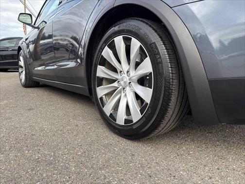 2020 Tesla Model X Long Range Plus Dual Motor All-Wheel Drive