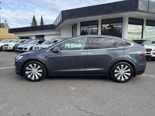 2020 Tesla Model X Long Range Plus Dual Motor All-Wheel Drive