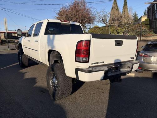 Summit White 2014 GMC Sierra 2500 Denali