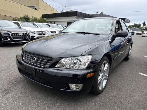 Black Onyx 2001 Lexus IS 300 Base