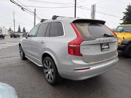 2023 Volvo XC90 Recharge Plug-In Hybrid T8 Ultimate 6-Seater