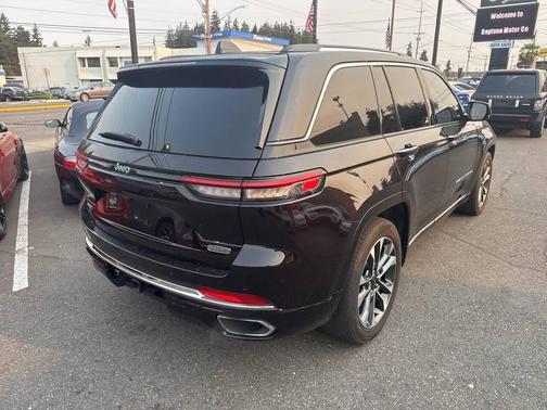 2022 Jeep Grand Cherokee 4xe Overland