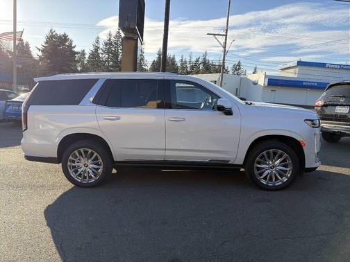 Crystal White Tricoat 2022 Cadillac Escalade Premium Luxury