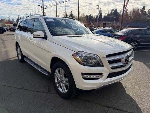 Polar White 2016 Mercedes-Benz GL-Class 4MATIC
