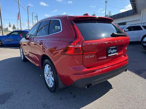 2018 Volvo XC60 T5 Momentum