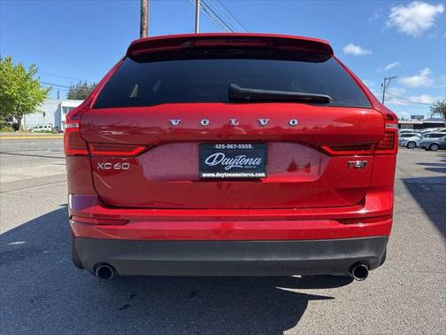 2018 Volvo XC60 T5 Momentum