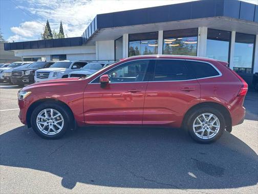 2018 Volvo XC60 T5 Momentum