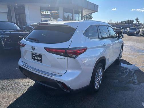 2023 Toyota Highlander Hybrid Limited
