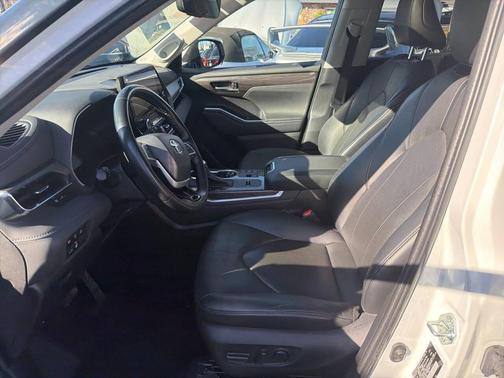 2023 Toyota Highlander Hybrid Limited
