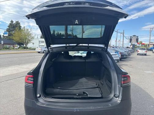 2024 Tesla Model X Long Range