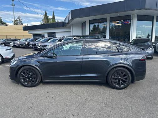 2024 Tesla Model X Long Range