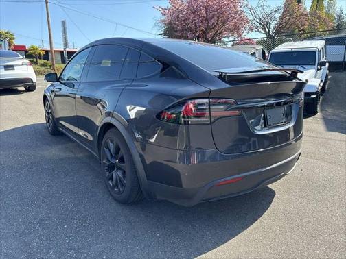 2024 Tesla Model X Long Range