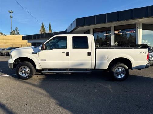 2005 Ford F-250 XLT Crew Cab