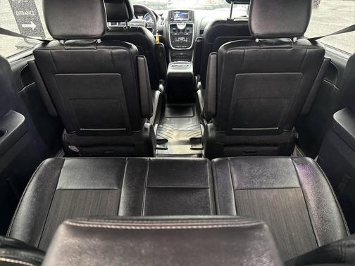 2015 Chrysler Town & Country S