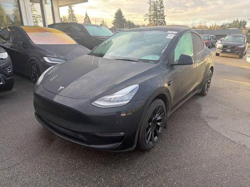 2022 Tesla Model Y Long Range Dual Motor All-Wheel Drive