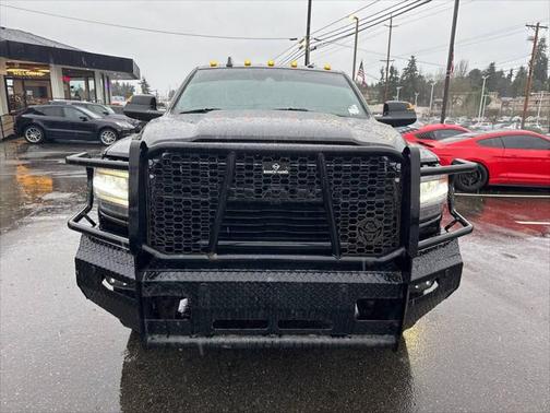 2020 RAM 3500 Laramie Crew Cab 4x4 8' Box