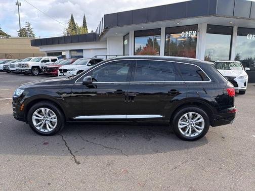 2017 Audi Q7 3.0T Premium