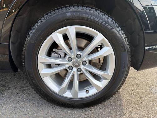 2017 Audi Q7 3.0T Premium