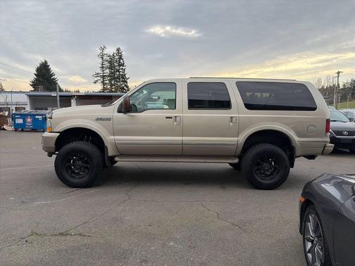 2004 Ford Excursion Limited
