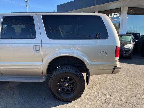 2004 Ford Excursion Limited