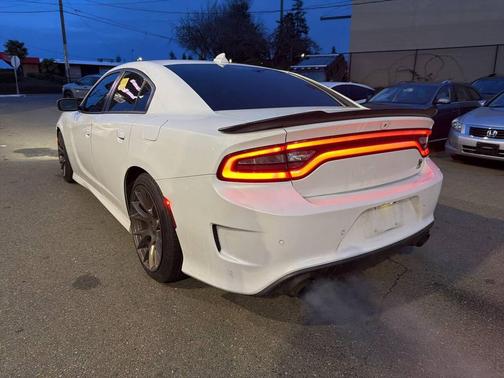 2016 Dodge Charger R/T Scat Pack