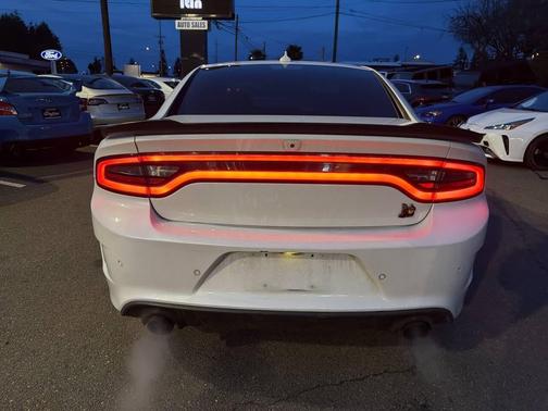 2016 Dodge Charger R/T Scat Pack