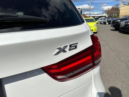 Alpine White 2014 BMW X5 xDrive35i