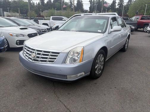 Radiant Silver Metallic 2011 Cadillac DTS Premium Collection