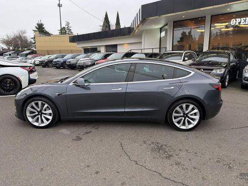 2019 Tesla Model 3 Performance
