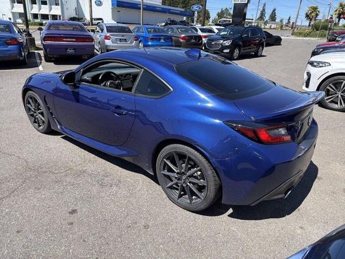 Trueno Blue 2023 Toyota GR86 Premium