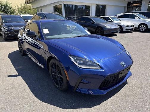 Trueno Blue 2023 Toyota GR86 Premium