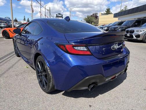 Trueno Blue 2023 Toyota GR86 Premium