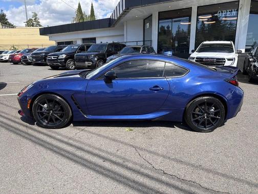 Trueno Blue 2023 Toyota GR86 Premium