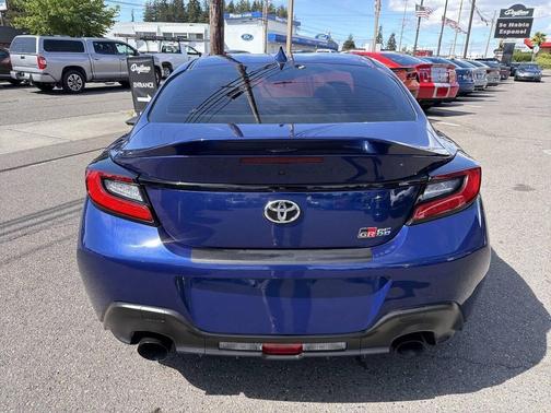 Trueno Blue 2023 Toyota GR86 Premium