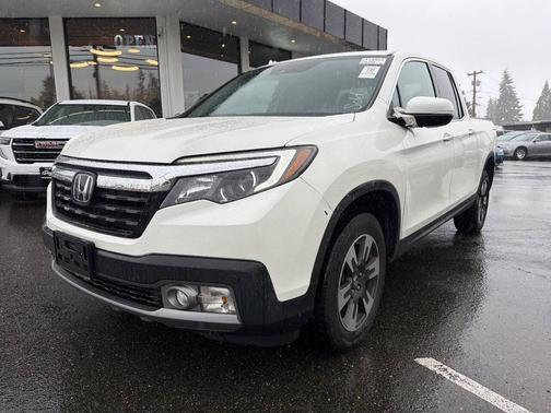 White Diamond Pearl 2019 Honda Ridgeline RTL-E