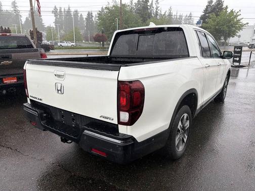 White Diamond Pearl 2019 Honda Ridgeline RTL-E