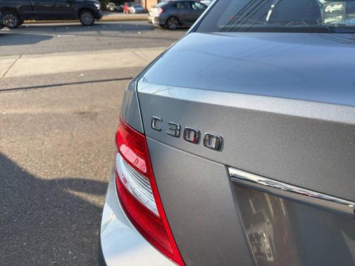 2011 Mercedes-Benz C-Class Sport