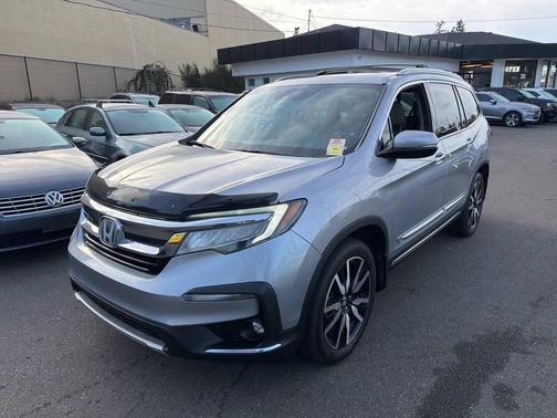 2021 Honda Pilot Touring 8-Passenger