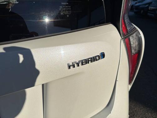 2017 Toyota Prius Four