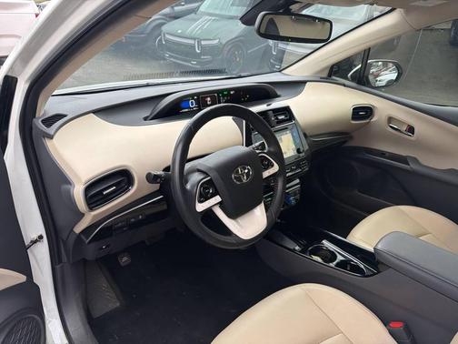 2017 Toyota Prius Four