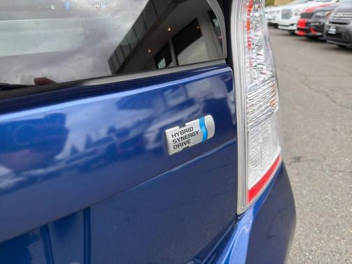 2010 Toyota Prius II