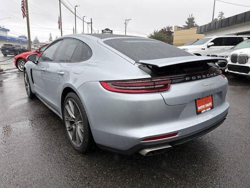 Rhodium Silver Metallic 2018 Porsche Panamera 4