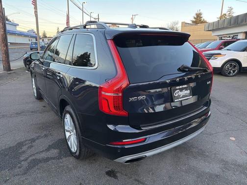 2016 Volvo XC90 T6 Momentum