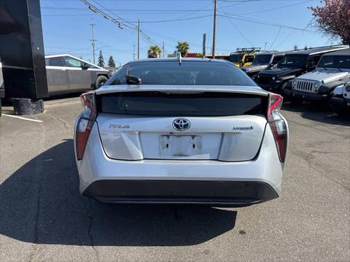 2016 Toyota Prius Three