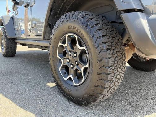 Sting-Gray Clearcoat 2023 Jeep Wrangler 4xe Rubicon