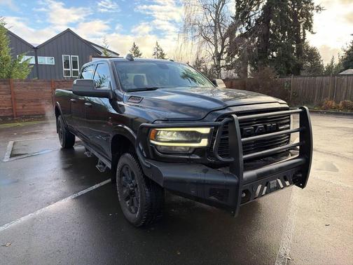 2020 RAM 3500 Laramie Crew Cab 4x4 8' Box