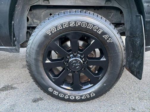 2020 RAM 3500 Laramie Crew Cab 4x4 8' Box