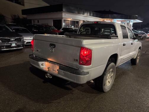 2005 Dodge Dakota Laramie Quad Cab
